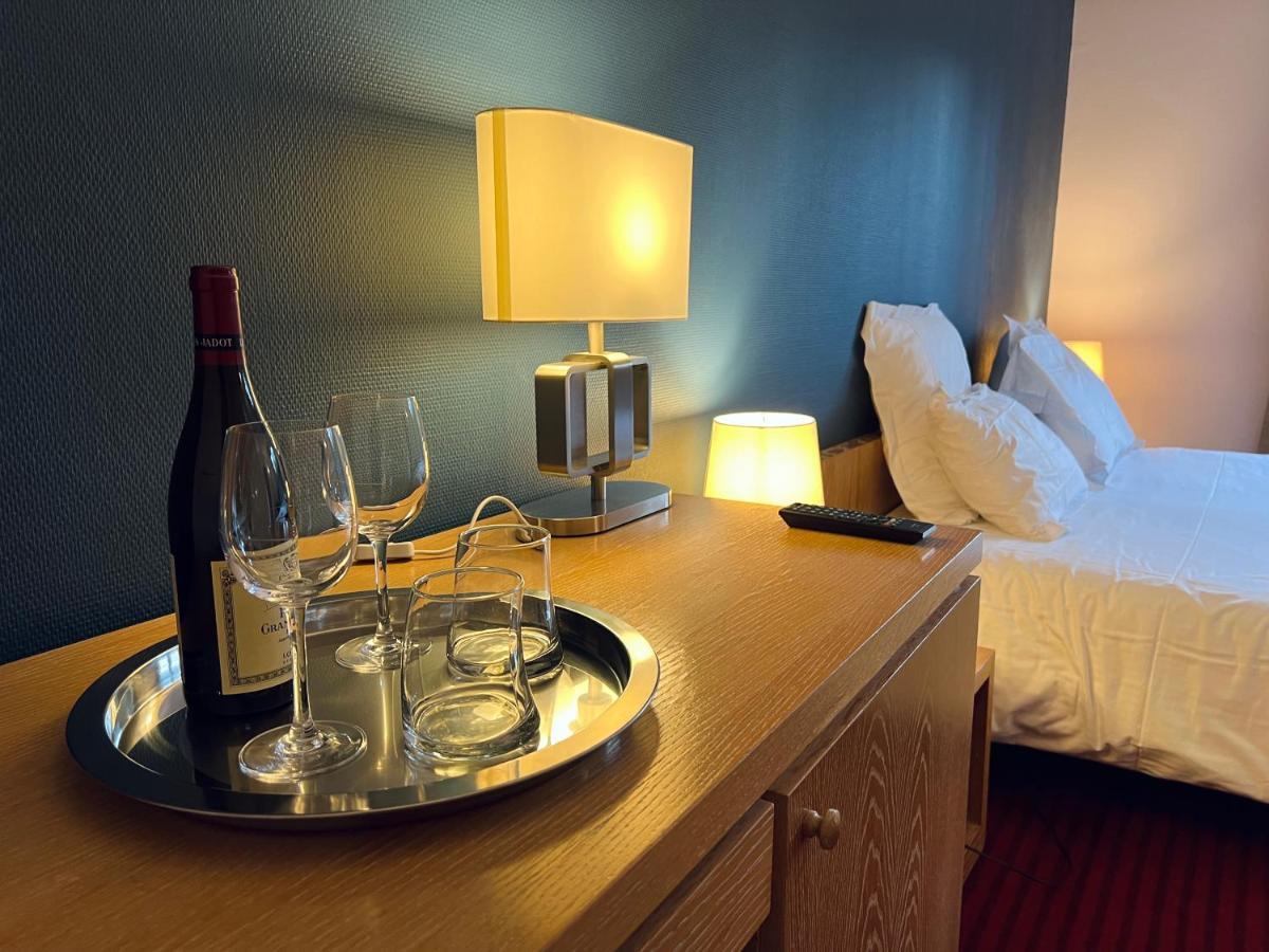 Le Pre Saint Germain Hotel Louviers Exterior photo